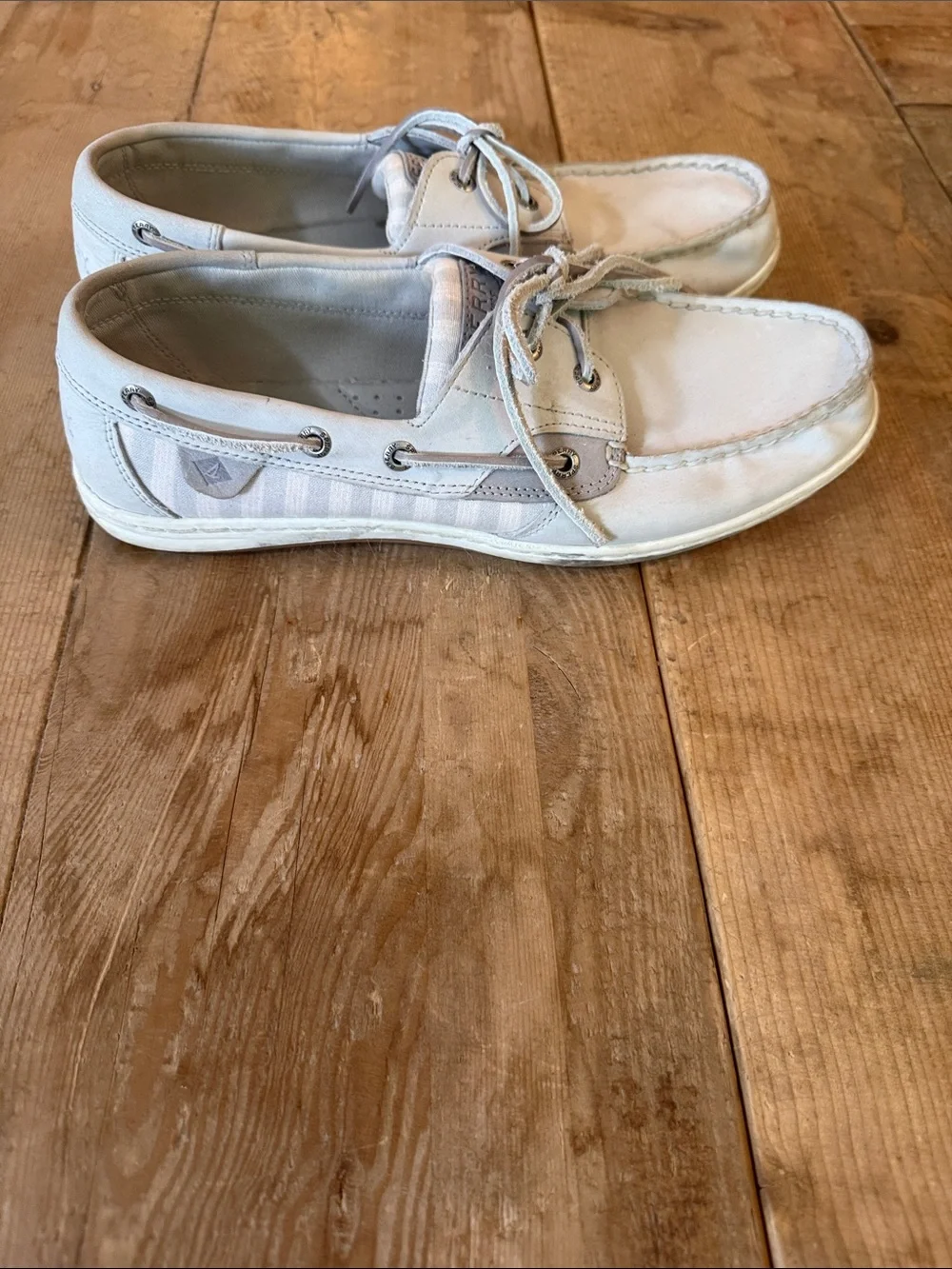 Sperry Men's White Canvas Boat Shoes with Lace Tie